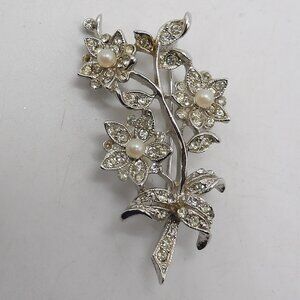 Vintage Hedy Rhinestone & Pearl Brooch